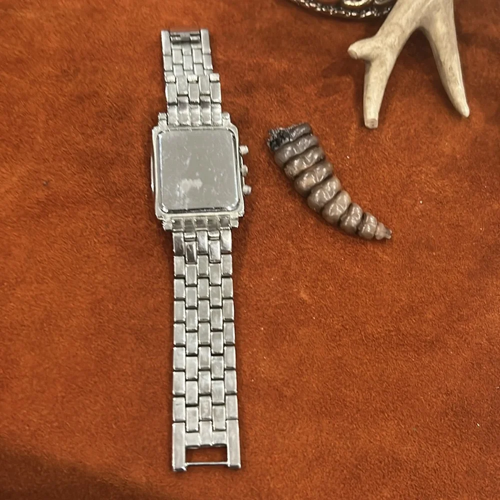 🔥 💎 Quartz Watch with a Pearlized Dial‎ and Rhinestone Bezel Rectangular Watch